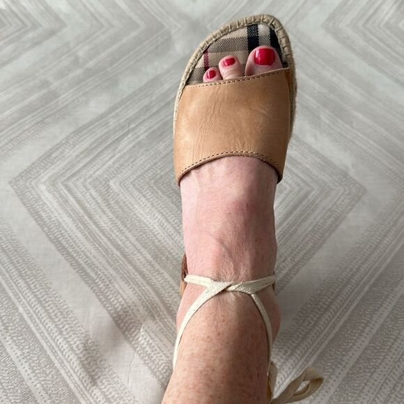 BURBERRY Women’s Shalicia Leather Ankle Espadrille Tan Tie Sandals - Picture 6 of 6